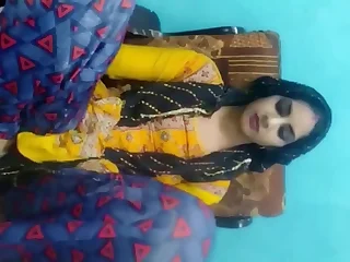 Sex with My cute newly married neighbour bhabhi, desi bhabhi sex blear in hindi audio