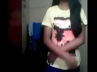 Teen girl hot bathroom MMS (Part 1)